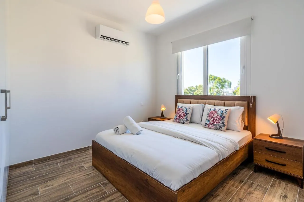 Aneto Spiti 2-Br Apt In Larnaca. Apartman